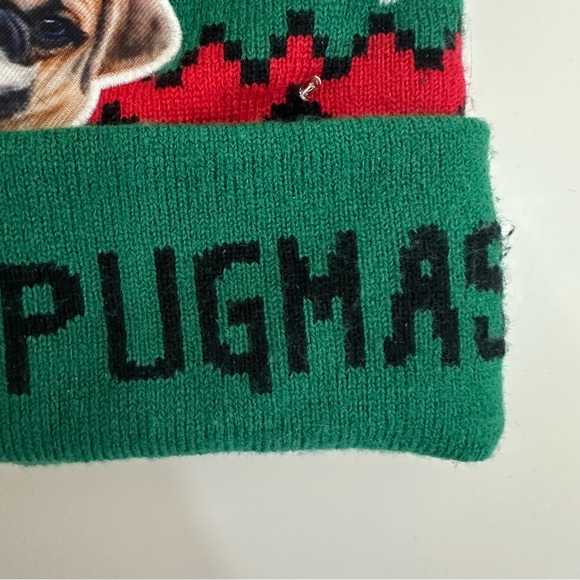 Merry Pugmas Green & Red Christmas Pug Dog & Pom Beanie - Picture 4 of 6